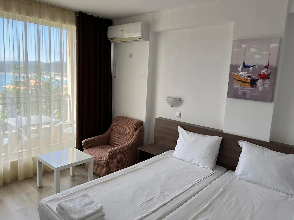 Family Hotel Dreams 索佐波尔 3*,